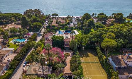 Impressionnante villa de luxe à vendre à deux pas de la plage sur le New Golden Mile entre Marbella et Estepona 74236