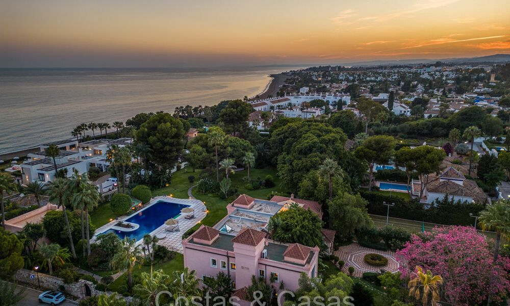 Impressionnante villa de luxe à vendre à deux pas de la plage sur le New Golden Mile entre Marbella et Estepona 74238