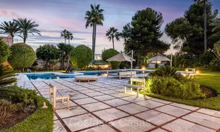 Impressionnante villa de luxe à vendre à deux pas de la plage sur le New Golden Mile entre Marbella et Estepona 74240 