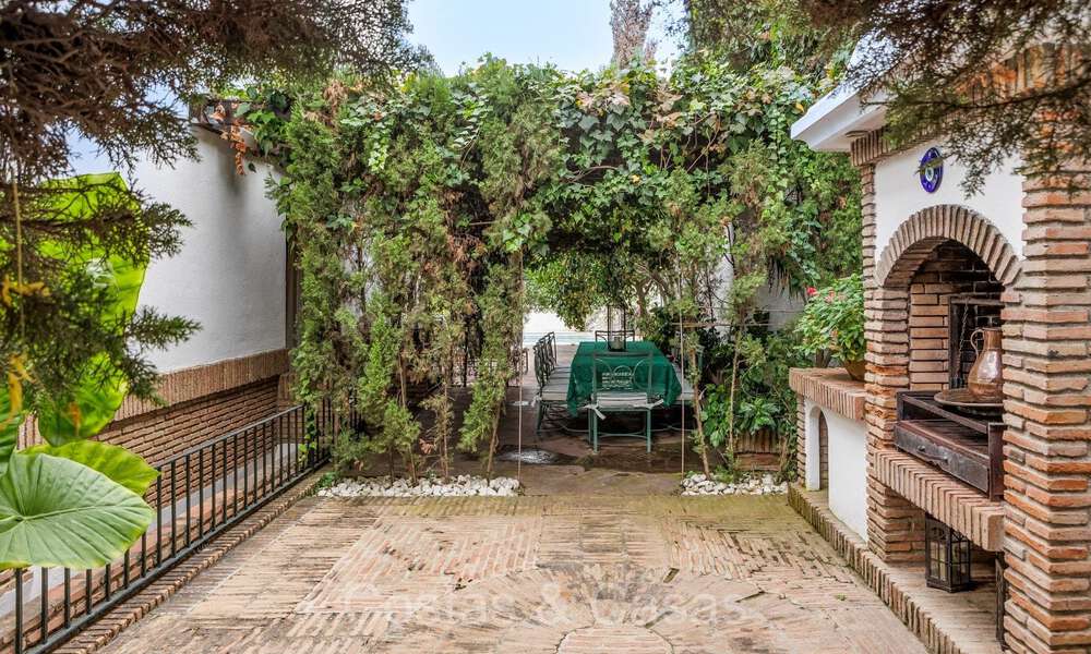 Charmante villa méditerranéenne à vendre à deux pas de la plage de Los Monteros, à l'est du centre de Marbella 74327