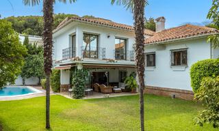 Charmante villa méditerranéenne à vendre à deux pas de la plage de Los Monteros, à l'est du centre de Marbella 74332 