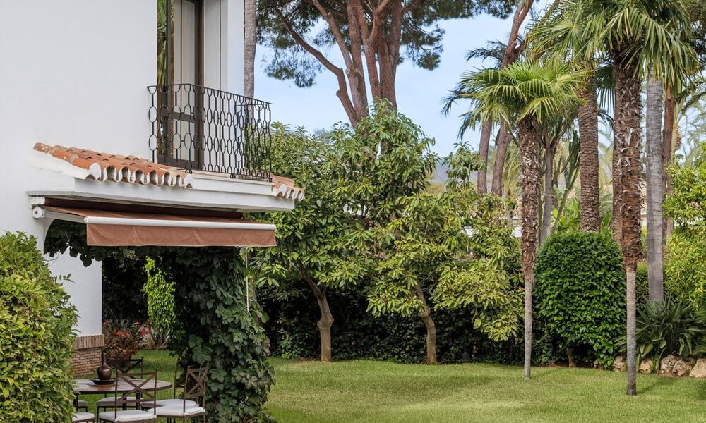 Charmante villa méditerranéenne à vendre à deux pas de la plage de Los Monteros, à l'est du centre de Marbella 74342