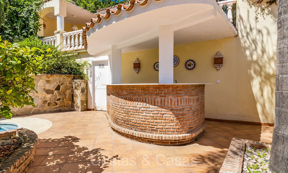 Villa espagnole à vendre à distance de marche de tout à Nueva Andalucia, Marbella 74421