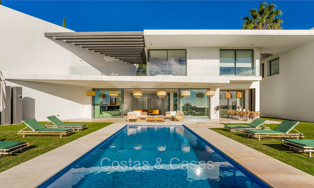 Villa de luxe moderniste à vendre avec vue panoramique sur la mer dans un quartier exclusif de Benahavis - Marbella 74423