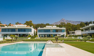 Maison de luxe sophistiquée à vendre dans un complexe progressif avec vue panoramique sur la mer, sur le Golden Mile de Marbella 74576 