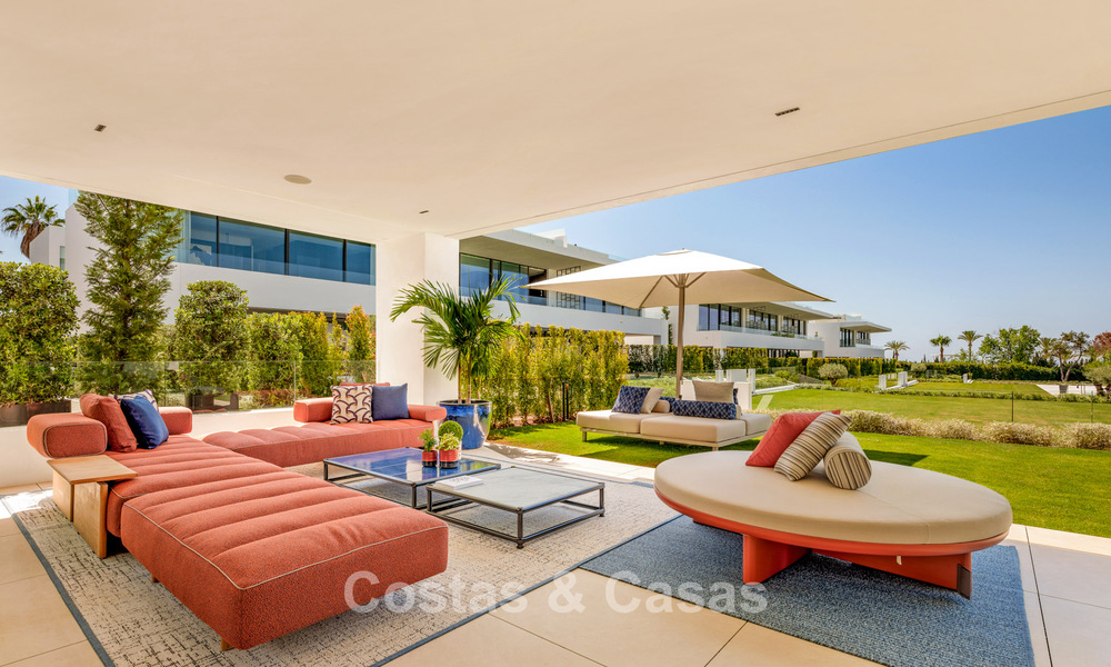 Maison de luxe sophistiquée à vendre dans un complexe progressif avec vue panoramique sur la mer, sur le Golden Mile de Marbella 74591