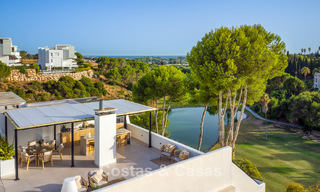 Penthouse prestigieux rénové à vendre, adjacent à un parcours de golf de premier plan à La Quinta, Benahavis - Marbella 74477