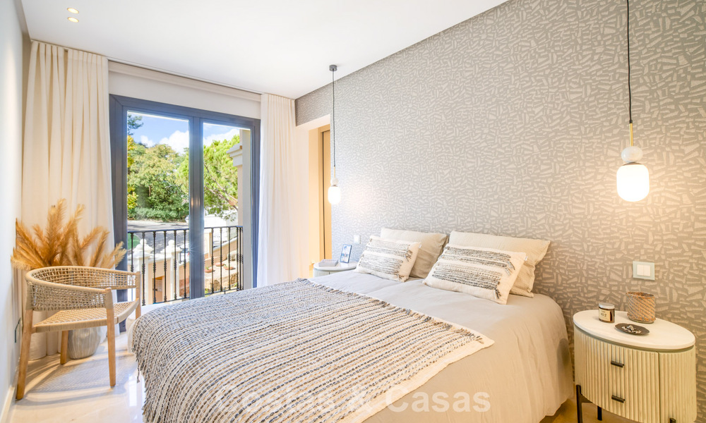 Penthouse en première ligne de golf avec de vues sur le golf et la mer à vendre dans une urbanisation fermée à Benahavis - Marbella 74751