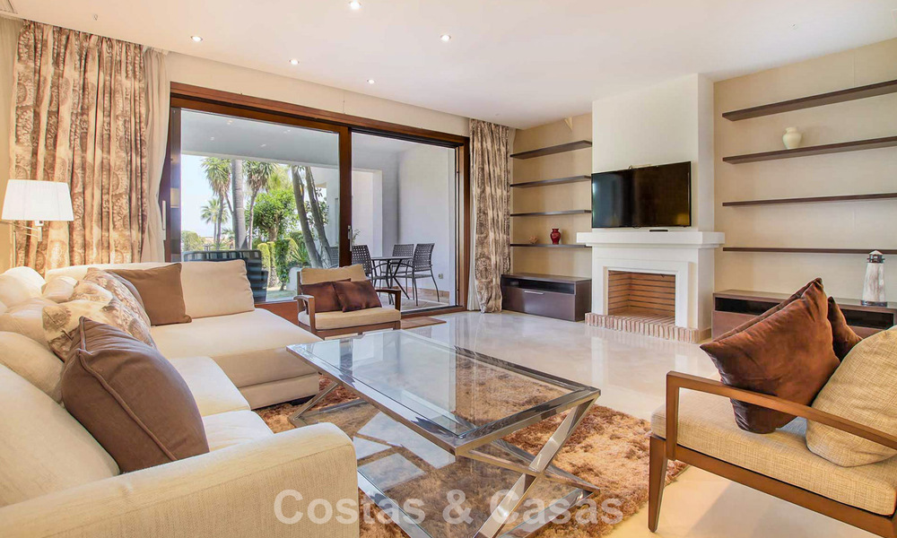 Maison spacieuse prête à emménager à vendre à deux pas du terrain de golf de Benahavis - Marbella 773521