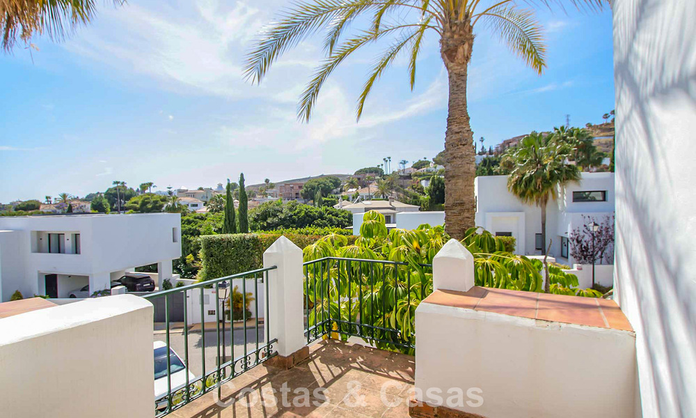 Maison spacieuse prête à emménager à vendre à deux pas du terrain de golf de Benahavis - Marbella 773533