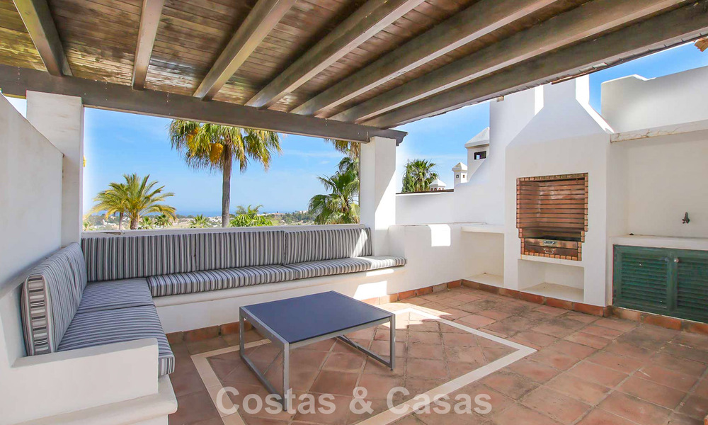 Maison spacieuse prête à emménager à vendre à deux pas du terrain de golf de Benahavis - Marbella 773534