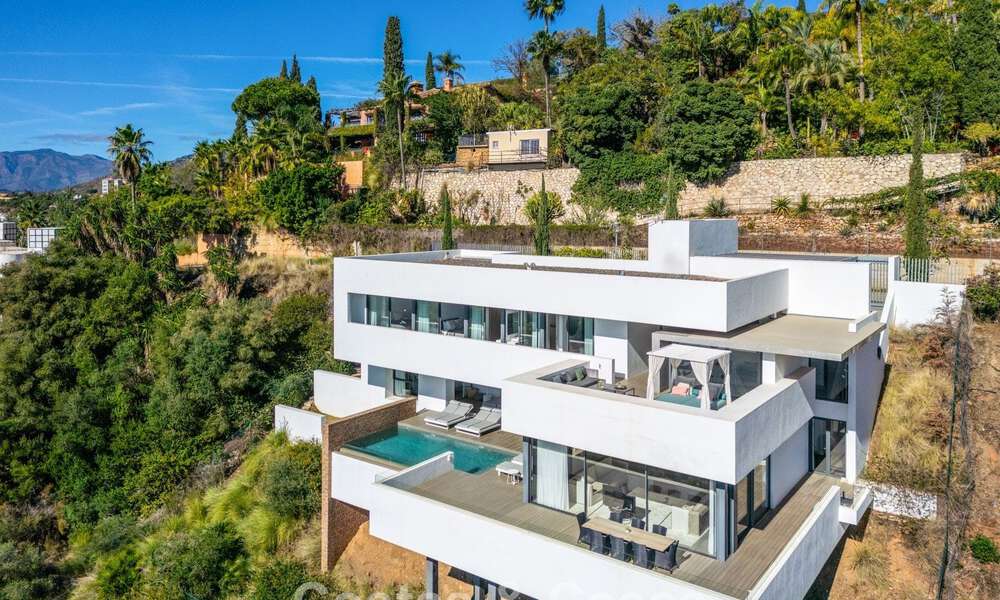 Villa de luxe moderniste à vendre, avec vue sur la mer dans une communauté fermée à Benahavis - Marbella 773607