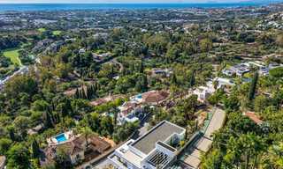 Villa de luxe moderniste à vendre, avec vue sur la mer dans une communauté fermée à Benahavis - Marbella 773609 