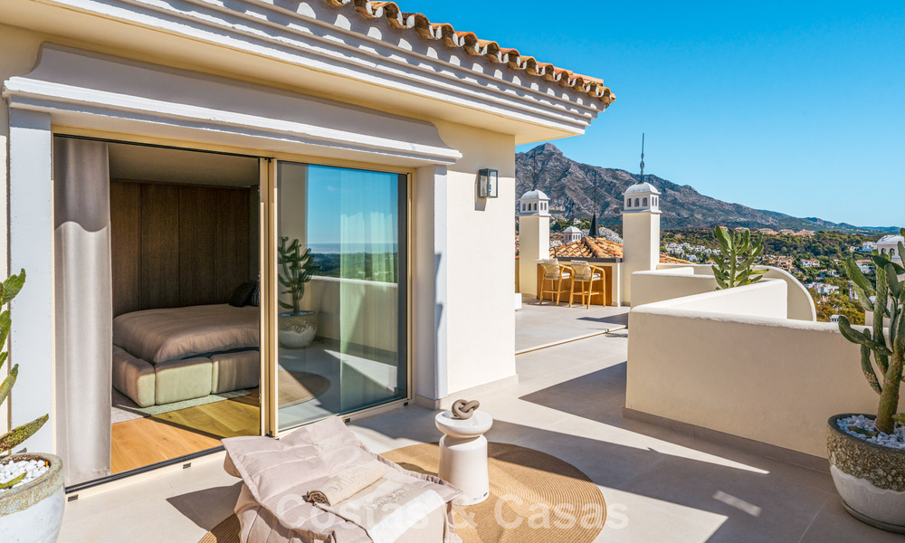 Penthouse prestigieux rénové avec vue panoramique sur la mer à vendre dans la vallée du golf de Nueva Andalucia, Marbella 773636