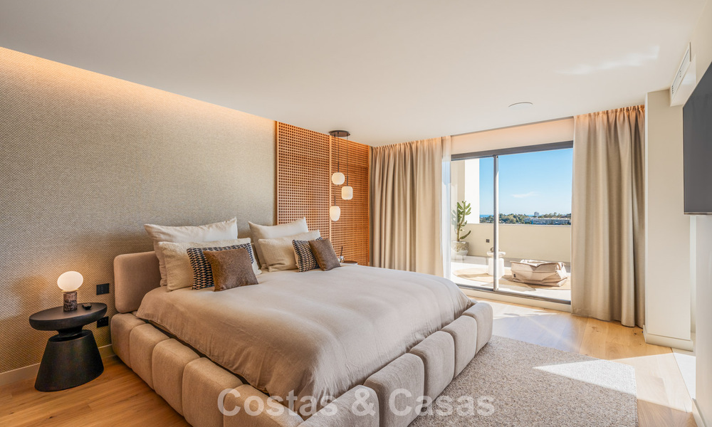 Penthouse prestigieux rénové avec vue panoramique sur la mer à vendre dans la vallée du golf de Nueva Andalucia, Marbella 773647