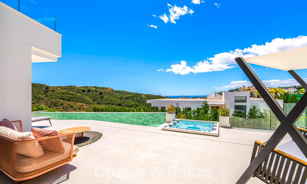 Villa de luxe neuve avec vue sur la mer à vendre dans une urbanisation sécurisée à La Quinta, Marbella - Benahavis 773679