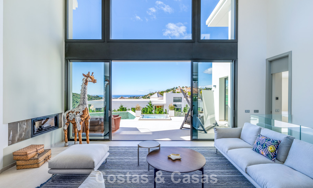 Villa de luxe neuve avec vue sur la mer à vendre dans une urbanisation sécurisée à La Quinta, Marbella - Benahavis 773688