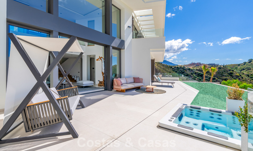 Villa de luxe neuve avec vue sur la mer à vendre dans une urbanisation sécurisée à La Quinta, Marbella - Benahavis 773689