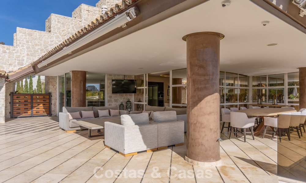 Chef-d'œuvre architectural à vendre avec une vue imprenable sur la mer à La Quinta, Benahavis - Marbella 774003