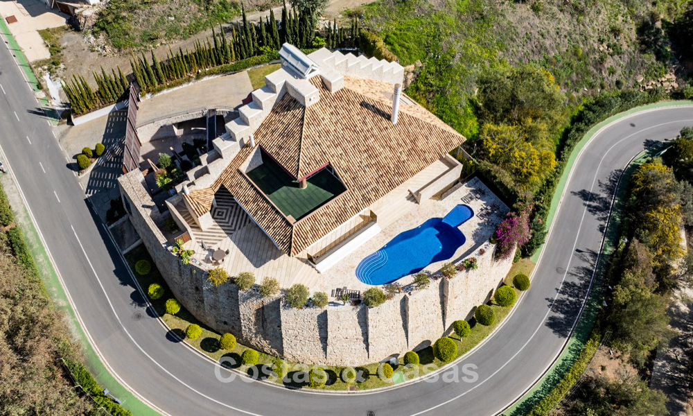 Chef-d'œuvre architectural à vendre avec une vue imprenable sur la mer à La Quinta, Benahavis - Marbella 774036