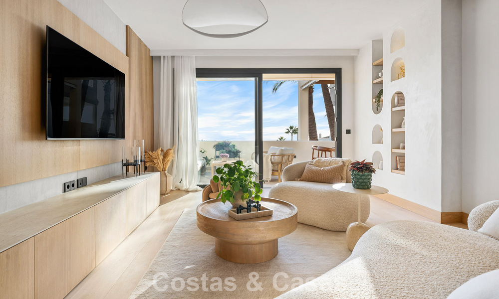 Appartement de luxe rénové à vendre avec vue panoramique sur la mer dans la vallée du golf de Nueva Andalucia, Marbella 773793