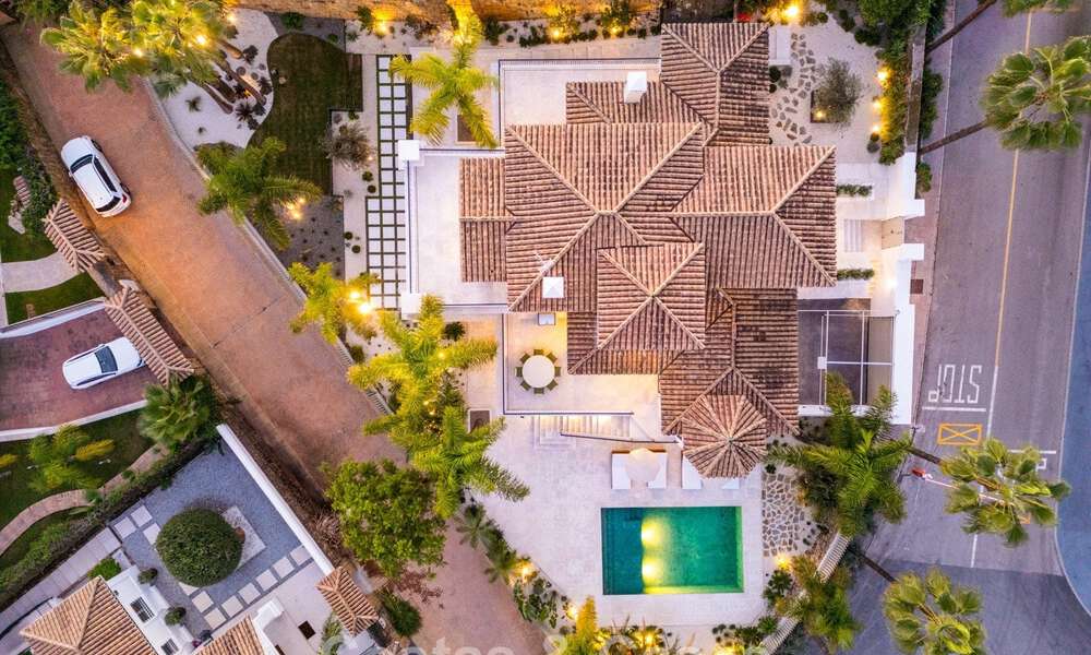 Villa prête à vivir avec un style architectural andalou contemporain à vendre dans la vallée du golf de Nueva Andalucia, Marbella 773857