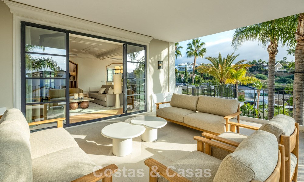 Villa prête à vivir avec un style architectural andalou contemporain à vendre dans la vallée du golf de Nueva Andalucia, Marbella 773864