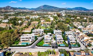 7 villas de luxe neuves à vendre à quelques pas d'un magnifique club de golf sur le New Golden Mile, Marbella - Estepona 773696 