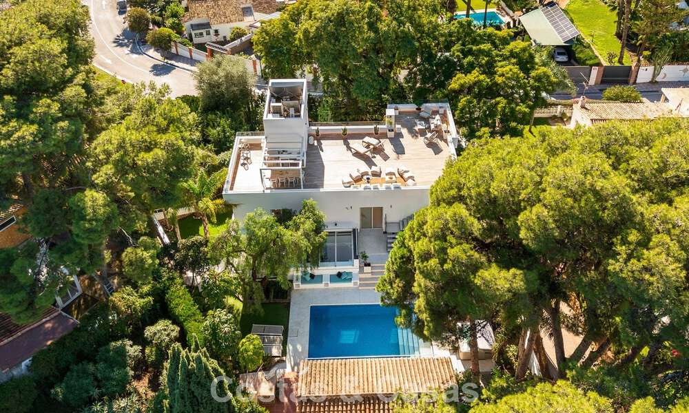 Belle villa moderne de luxe avec logement séparée à vendre à Nueva Andalucia, Marbella 774079