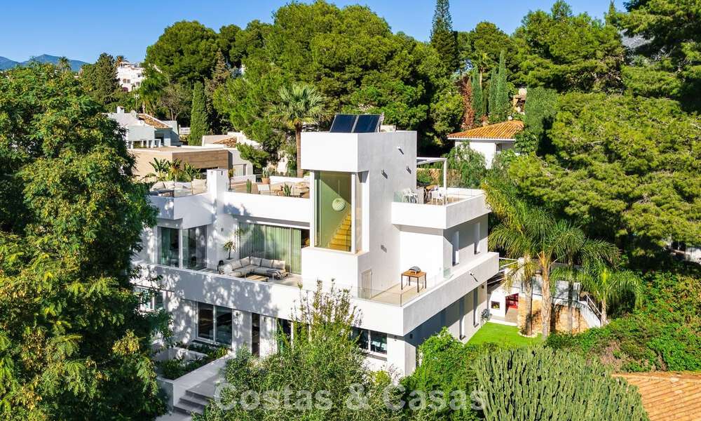 Belle villa moderne de luxe avec logement séparée à vendre à Nueva Andalucia, Marbella 774098