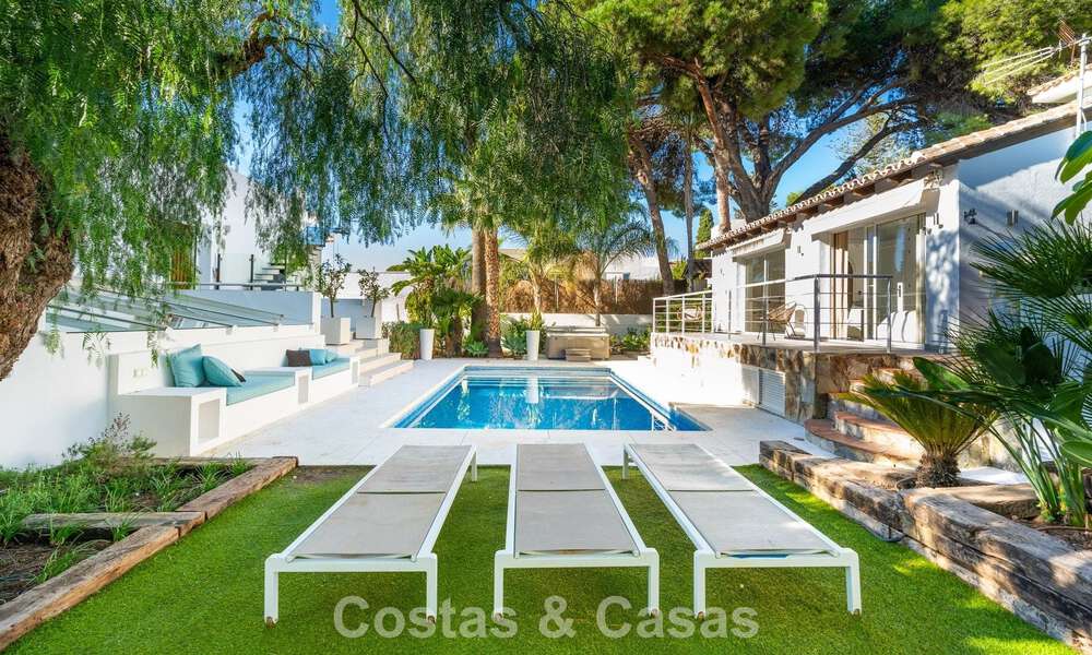 Belle villa moderne de luxe avec logement séparée à vendre à Nueva Andalucia, Marbella 774118