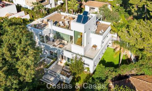 Belle villa moderne de luxe avec logement séparée à vendre à Nueva Andalucia, Marbella 774126