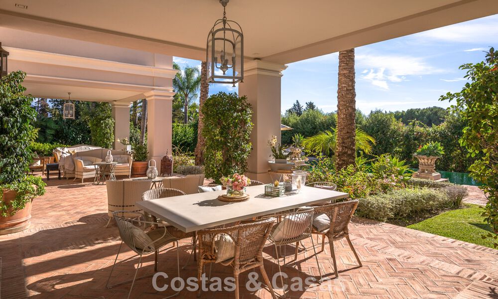 Impressionnante villa de luxe à vendre dans une urbanisation prestigieuse à quelques pas de la plage de Guadalmina Baja, Marbella 773931