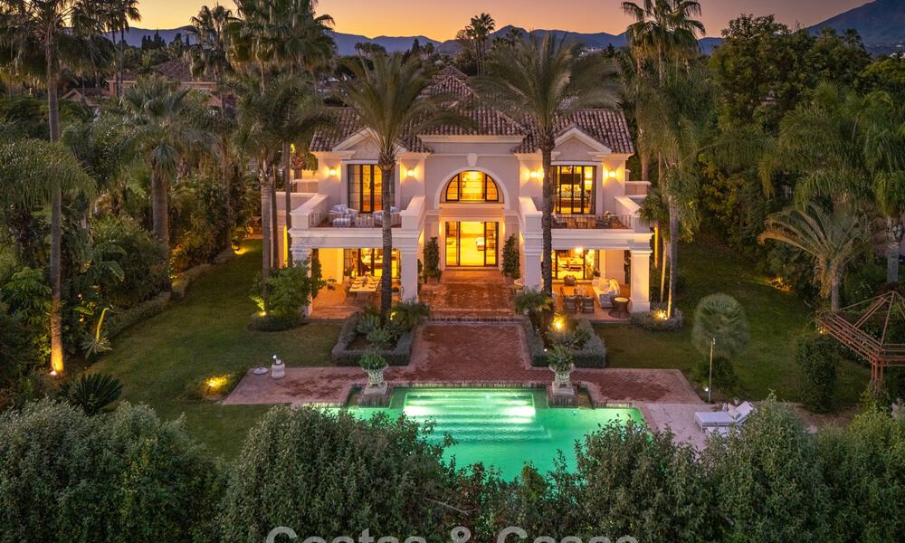 Impressionnante villa de luxe à vendre dans une urbanisation prestigieuse à quelques pas de la plage de Guadalmina Baja, Marbella 773939