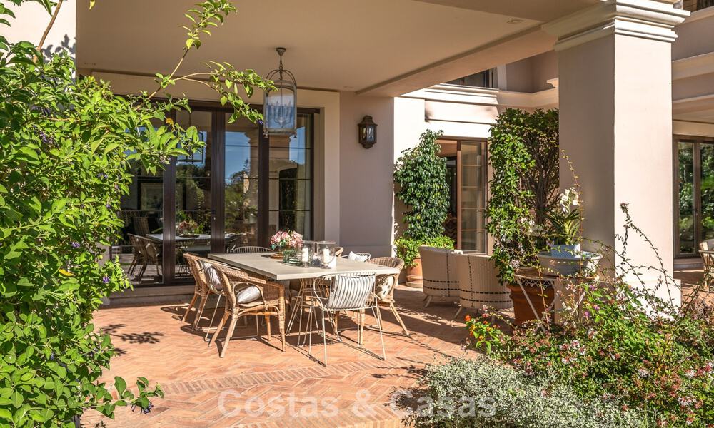 Impressionnante villa de luxe à vendre dans une urbanisation prestigieuse à quelques pas de la plage de Guadalmina Baja, Marbella 773947