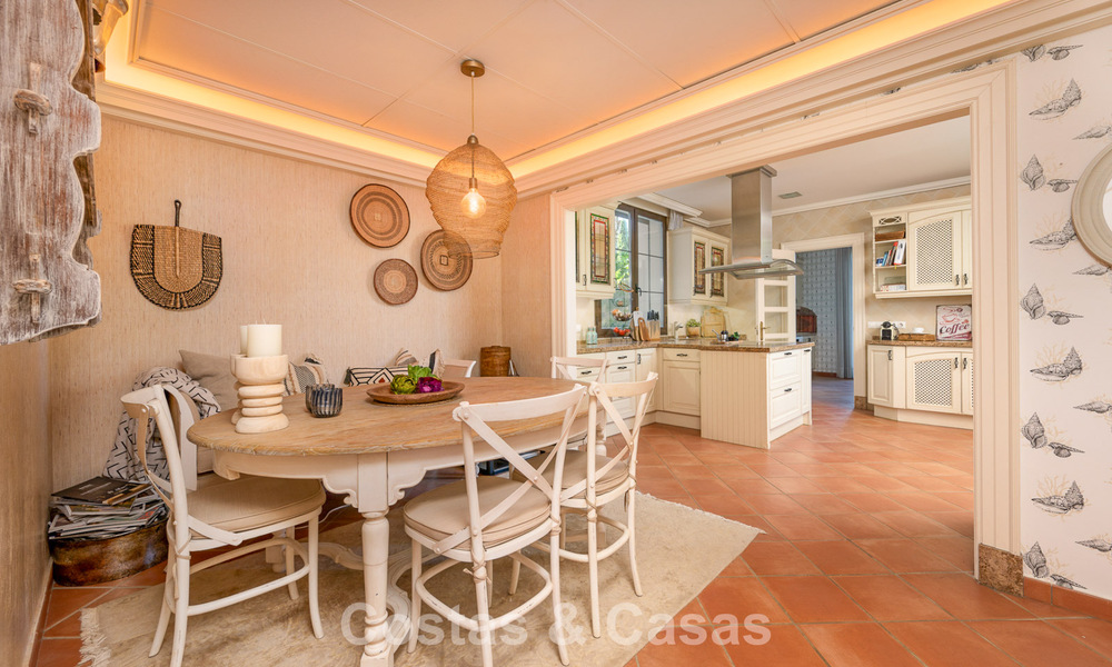 Impressionnante villa de luxe à vendre dans une urbanisation prestigieuse à quelques pas de la plage de Guadalmina Baja, Marbella 773951