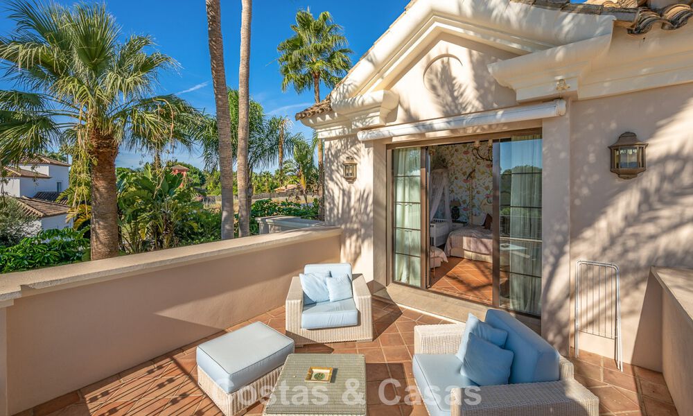 Impressionnante villa de luxe à vendre dans une urbanisation prestigieuse à quelques pas de la plage de Guadalmina Baja, Marbella 773960