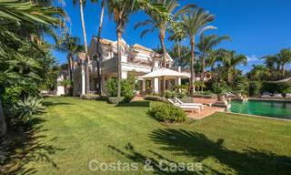 Impressionnante villa de luxe à vendre dans une urbanisation prestigieuse à quelques pas de la plage de Guadalmina Baja, Marbella 773967 