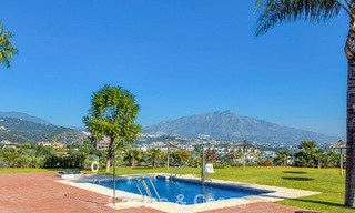 Maison semi-détachée avec jardin privé et vue panoramique à vendre à Benahavis - Marbella 774195 