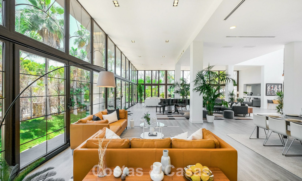 Villa unique de style loft à vendre dans un quartier résidentiel recherché à Nueva Andalucia, Marbella 774490