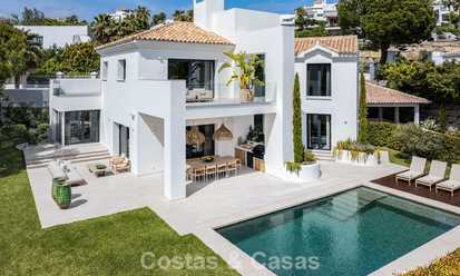 Villa de luxe, prête à emménager, au style contemporain méditerranéen à vendre dans un quartier de golf de Marbella - Benahavís 798736