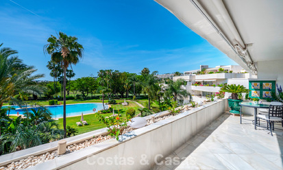 Penthouse duplex à vendre dans un complexe de golf très recherché á Nueva Andalucía, Marbella 801004