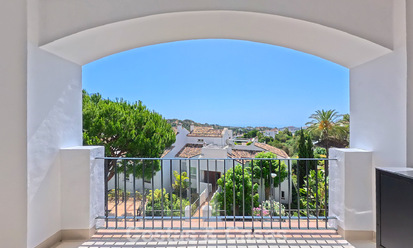 Appartement de designer rénové avec vue panoramique sur la mer à vendre à La Quinta, Marbella - Benahavís 802709