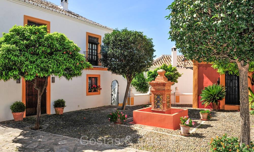 Maisons à vendre dans un village andalou dans le coeur de la Mille d' Or, Marbella - Puerto Banús 73295