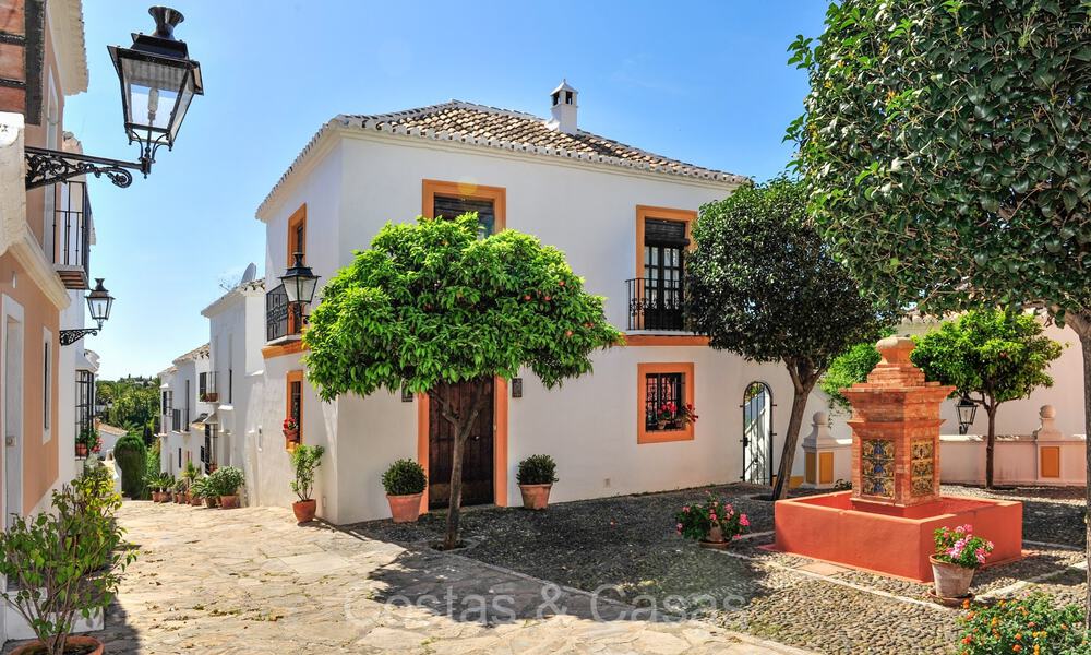 Maisons à vendre dans un village andalou dans le coeur de la Mille d' Or, Marbella - Puerto Banús 73296